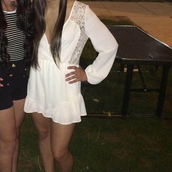 Miin Off White Romper - Picture 4 of 4